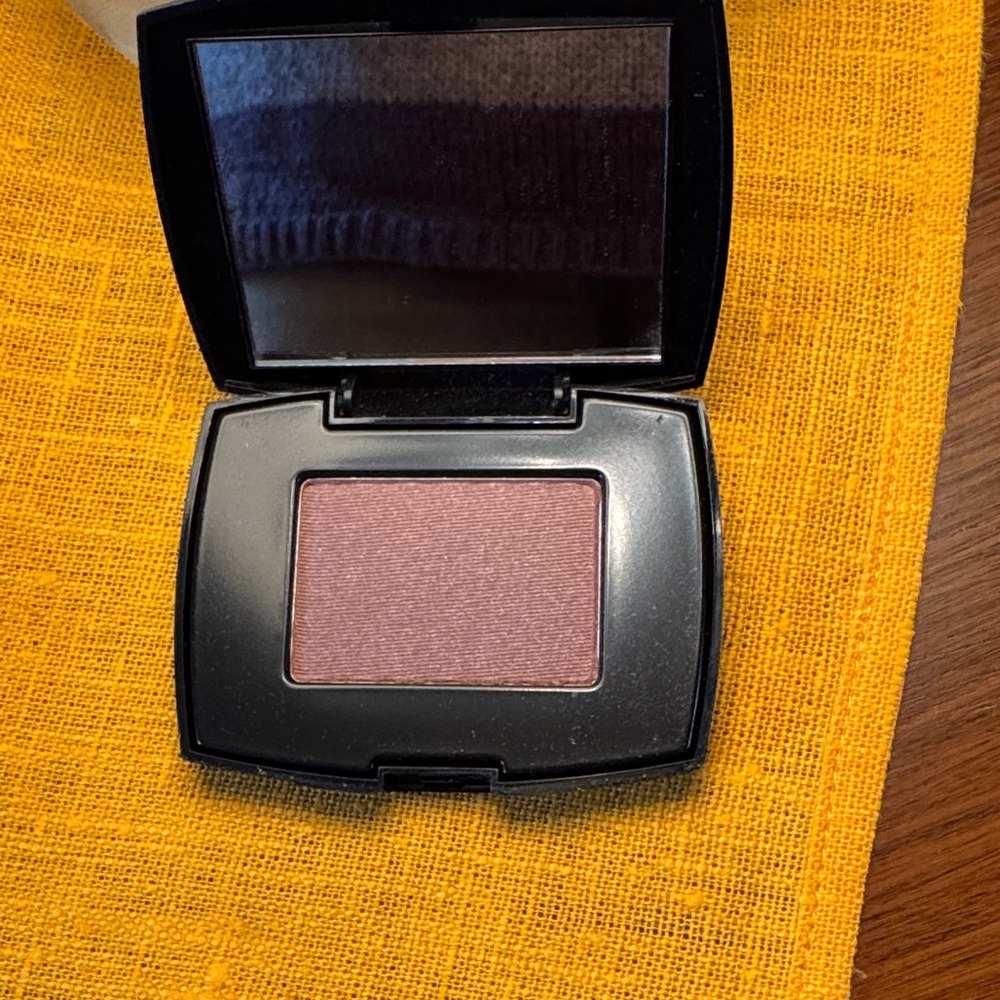 Elegant Blush by Lancôme. Shimmer Mocha Havana.